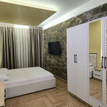 Stone House * 베라트