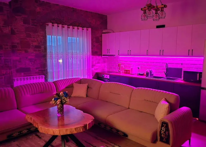 Stone House בראט